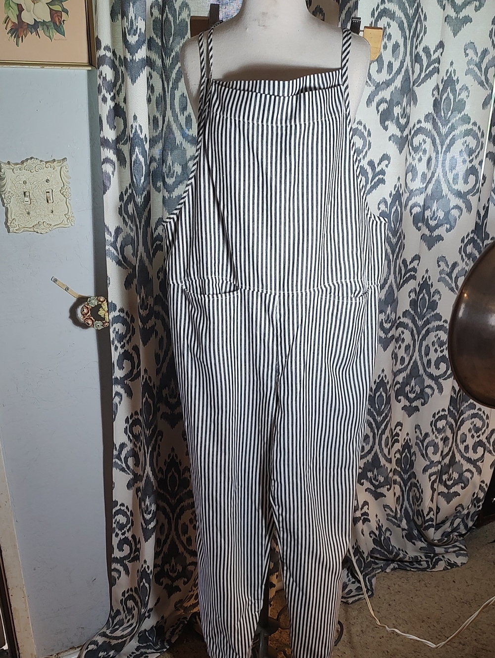 Jumpsuit/ Overalls